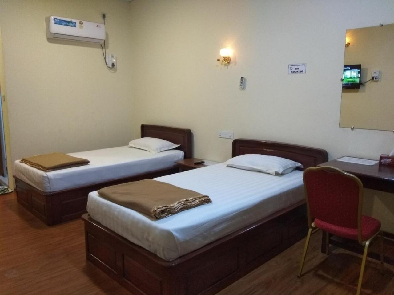 Diamond Popa Hotel Kyaukpadaung ภายนอก รูปภาพ